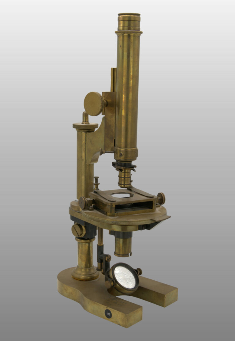 Grand microscope inclinable, photo de détail