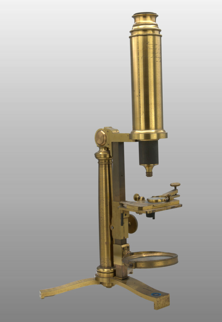 Grand microscope droit inclinant type Euler, photo de détail