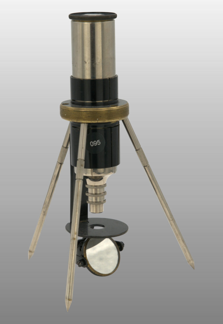 Microscope de poche junior, photo de détail