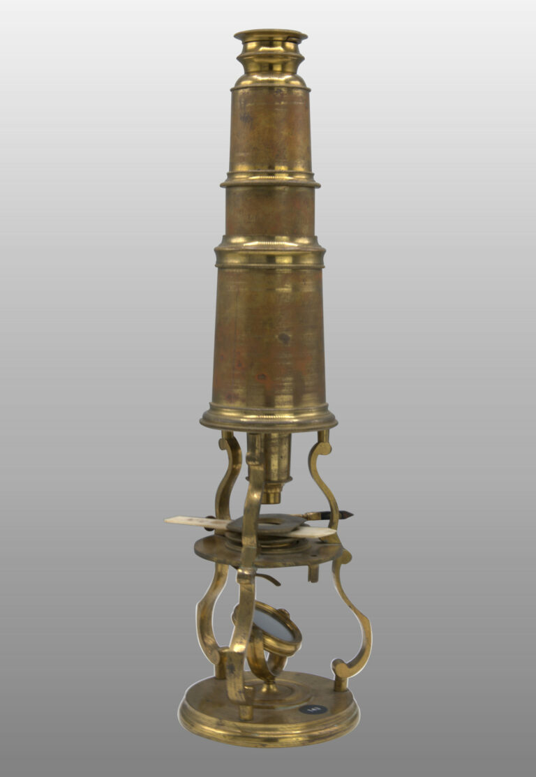 Microscope type Culpeper, photo de détail