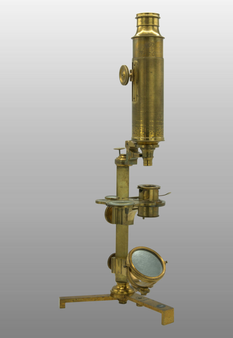 Microscope universel, photo de détail