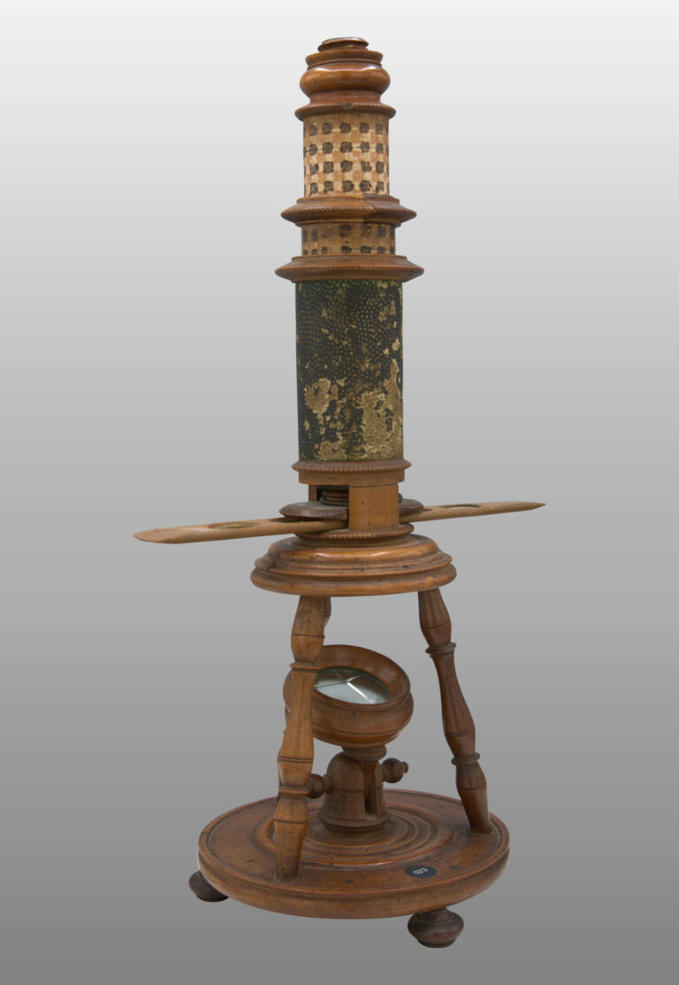Microscope Nuremberg type Culpeper, photo de détail