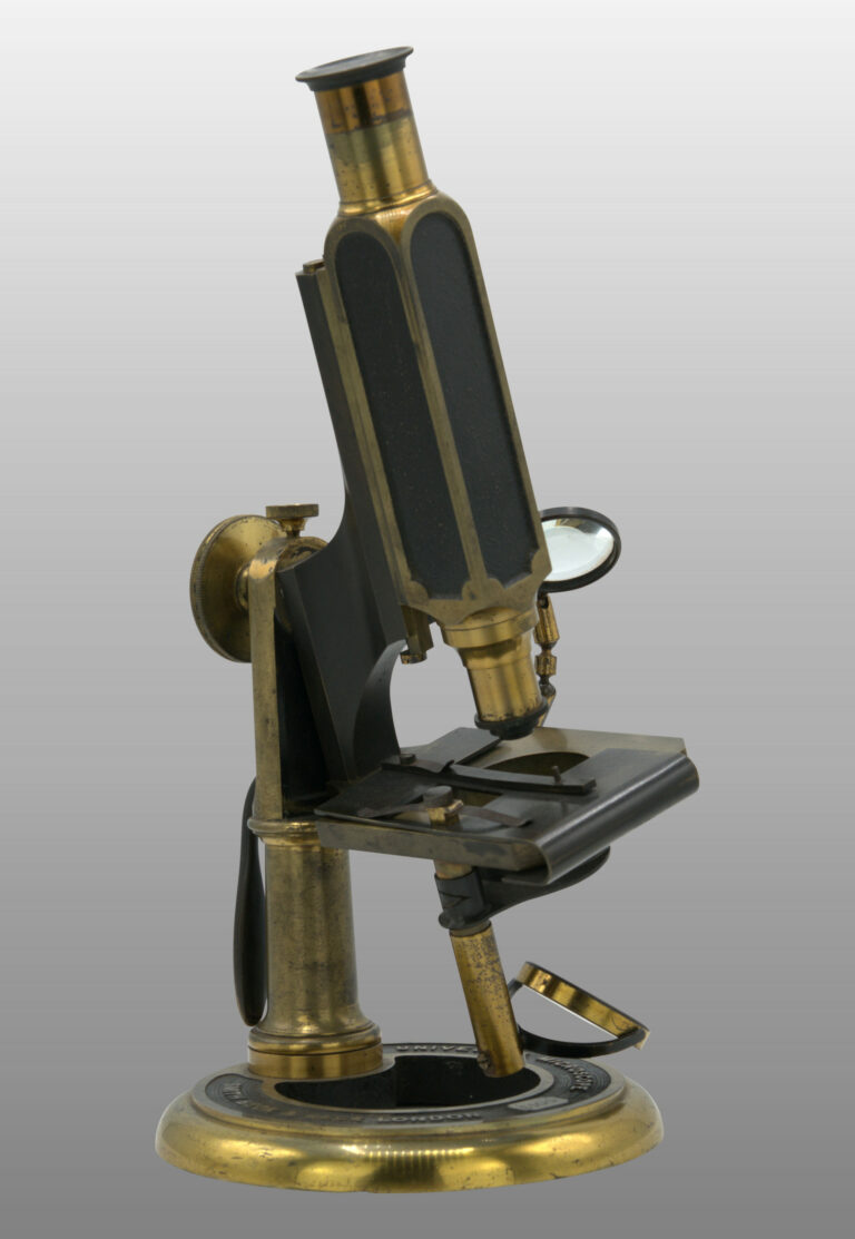 Microscope Universel, photo de détail