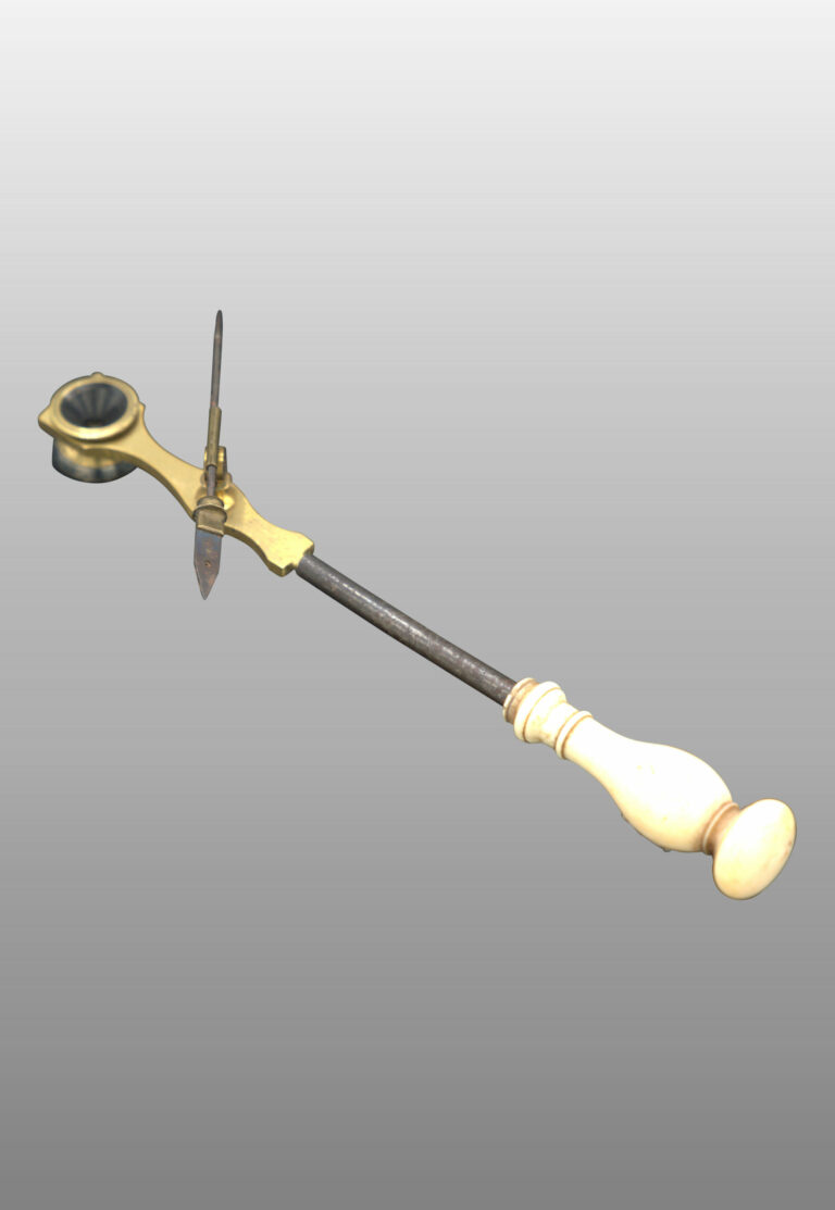 Microscope type compass, photo de détail