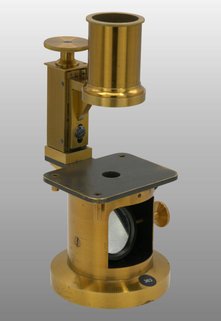 Microscope petit tambour, photo de détail
