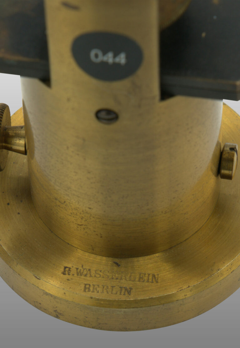 Microscope cylindrique ou tambour, photo de détail