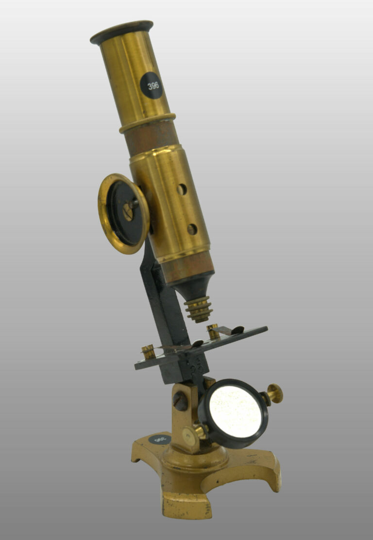 petit microscope inclinant Challenge, photo de détail