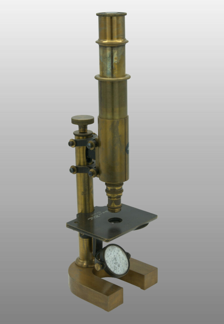 Microscope moyen statif IV droit fixe 2émé version, photo de détail
