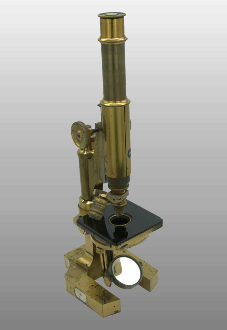 Microscope grand modèle n° II, photo de détail