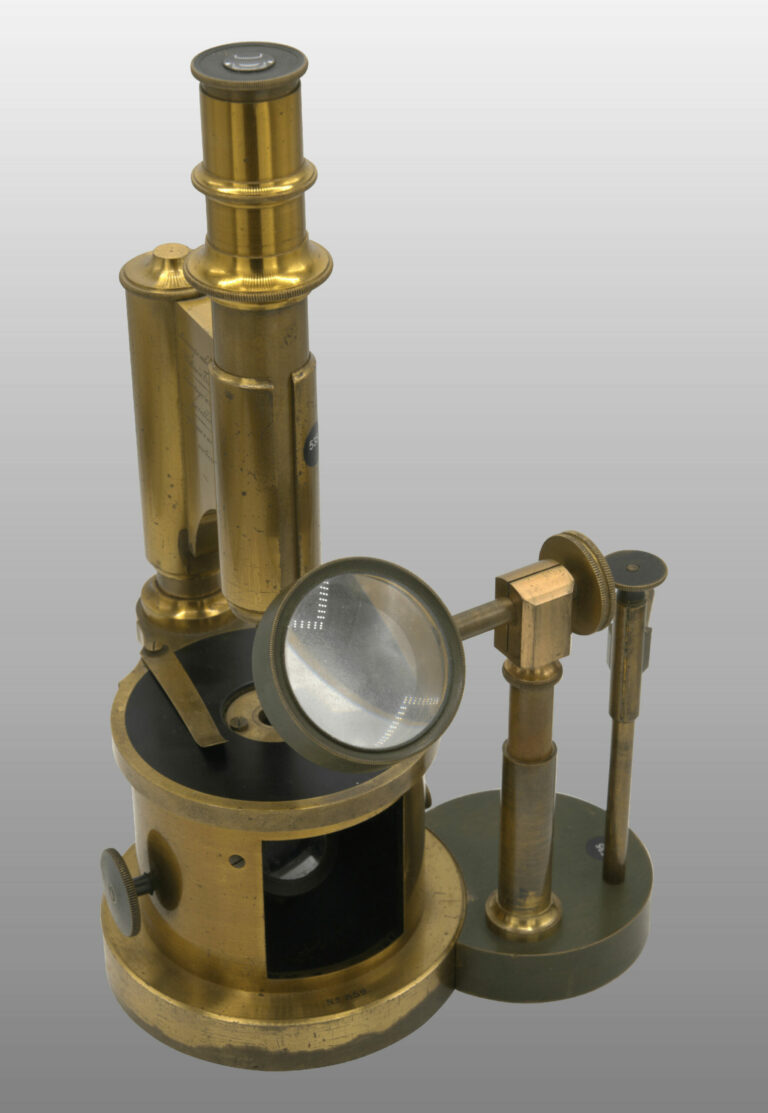 MICROSCOPE A TAMBOUR GROS MODELE N° 859, photo de détail